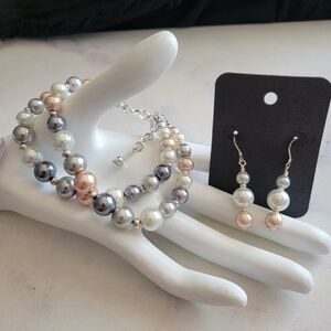 Glass pearl bracelet and earring set